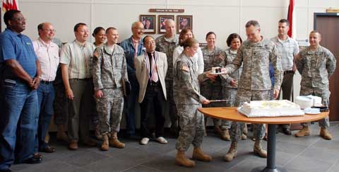 Army Garrison Schinnen cake Soldiers having cake at Army Garrison Schinnen